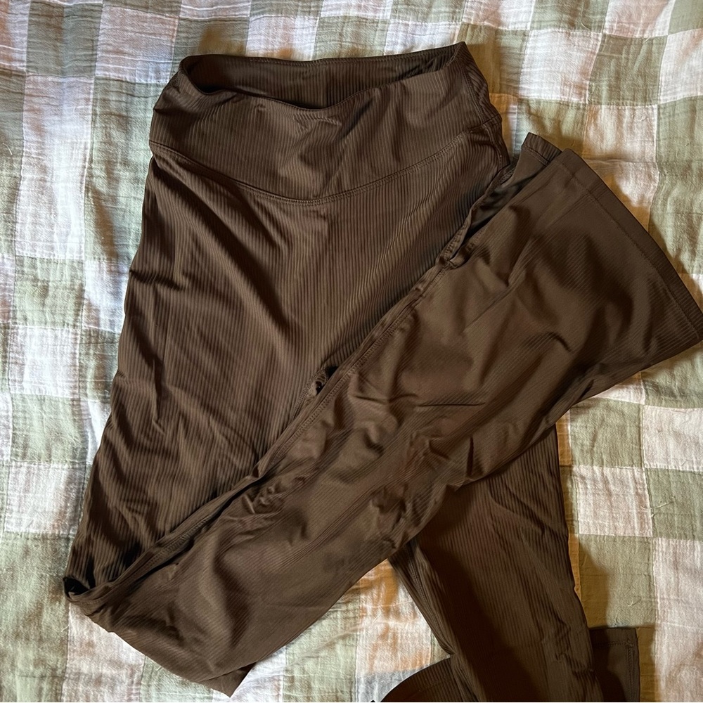 Brown Ribbed Flare Leggings